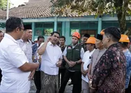 Gus Yasin Tinjau Langsung Sekolah Roboh dan Pastikan Renovasi Dipercepat