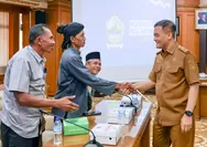 Luthfi Dengarkan Keluhan Warga, Janjikan Tindak Lanjut Masalah Tambang dan Agraria