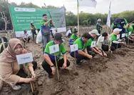 Industri Air Kemasan Bersinergi Lestarikan Pesisir melalui Gerakan Penanaman Mangrove di Jateng