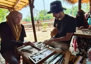 Mahasiswa 14 Negara Belajar Langsung Ukir Jepara