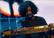 Eks Gitaris Efek Rumah Kaca Reza Ryan Buka Lembaran Baru Lewat Proyek Solo Kantusfirmus