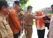 Wabup Edy Manaf, Lepas Petugas Sensus Ekonomi 2026, Ajak Masyarakat Berikan Data yang Jujur