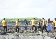 Polres Bulukumba Gelar Gerakan ASRI, Bersihkan Pantai dan Tanam Pohon Sambut Hari Bhayangkara ke-80