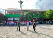 Tanamkan Jiwa Patriotisme, Babinsa Ekatiro Ajak Murid MTsN 3 Bulukumba Cintai NKRI