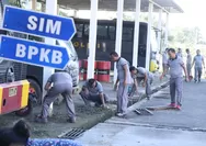 Polres Bulukumba Gelar Kerja Bakti Bersihkan Mapolres, Wujudkan Lingkungan Bersih demi Pelayanan Prima