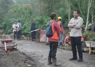 Akses Pertanian Makin Lancar, Bupati Bantaeng Pantau Perbaikan Jalan Strategis di Biringere