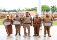 Bupati Bulukumba Beri Penghargaan Tiga OPD dengan Kualitas Pelayanan Publik Tertinggi Versi Ombudsman RI