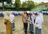  Sat Lantas Polres Bulukumba Edukasi Pelajar SMAN 1 Bulukumba Lewat Program Police Go To School