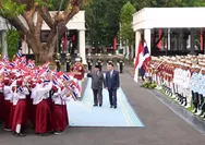 PM Thailand Serahkan Medali Kehormatan ke Prabowo: Anda Tokoh Ikonik, Tentara Kami Mengagumi Anda!
