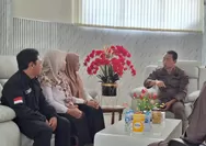 PERKUAT SINERGI KELEMBAGAAN BAWASLU SAMBAS LAKUKAN KUNJUNGAN DAN SILATURAHMI KE KEJAKSAAN NEGERI SAMBAS