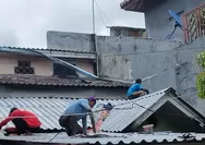 Cerita wartawan di Depok usai ikut program ganti atap, rumah terasa adem dan tak bising saat hujan