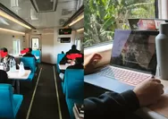 Viral penumpang kereta keluhkan restorasi ‘berubah’ jadi working space, banyak meja dipakai untuk membuka laptop