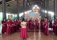 Viral kontingen Pesparawi Kepri nyanyi di Bandara Soetta, gagal terbang ke Manokwari diduga tiket belum dibayar