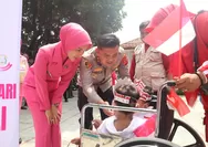 Kapolres Subang datangi SLB Trituna, beri motivasi siswa untuk percaya diri raih cita-cita