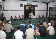 Kapolres Subang turun saat subuh, Suling Amis jadi ruang bangun kedekatan dengan warga
