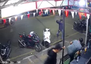 Sekelompok pemuda diduga geng motor serang warga di Jl Otista Subang pakai balok dan merecon