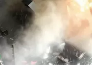 Detik-detik ledakan di Pakuwon City Surabaya, tembok ruko sampai jebol
