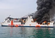 KMP Batumandi terbakar di Merak, 420 penumpang selamat, enam sempat dirawat