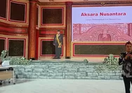 Ponggawa Kraton Majaphit Jakarta Peragakan Penulisan Aksara Nusantara, Dewan Guru Besar UGM Berikan Apresiasi