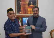 Cultural Counsellor Kedutaan Besar Iran dan Penulis Syiah Saudara Sekiblat Gaungkan Ukhuwah Islamiah