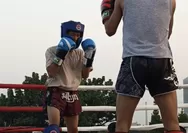 Jelang Kejurda Kickboxing Banten 2026, Atlet Kickboxing Tangsel Matangkan Teknik Lewat Sparring Bersama Sapu Jagat Camp