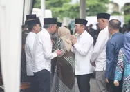 Hadiri Halal Bihalal Tingkat Jawa Barat, Pj Bupati Bekasi: Halal Bihalal Tradisi Khas Indonesia yang Harus Dipertahankan