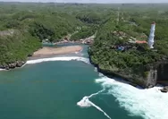 Menikmati Keindahan Pantai Baron, Gunungkidul, Yogyakarta Yang Memukau
