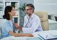 Cuaca Ekstrem Mulai Melanda Purwakarta! Dr Martin Winardi, Sp.PD Beri Tips Jaga Imunitas di Musim Hujan