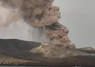 PVMBG Naikkan Status Anak Krakatau, Warga Diminta Jauhi Radius Tiga Kilometer