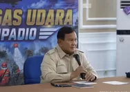 Prabowo Tiba di Kalbar, Langsung Pimpin Rapat Penanganan Karhutla