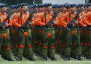 HUT ke-81 TNI, Prabowo Sanjung Prajurit yang Rela Taruhan Nyawa Tembus Medan Bencana
