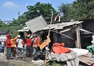 Cegah Polusi, Eri Cahyadi Tertibkan Sampah Ilegal 1,4 Ha di Keputih