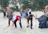 GEMPAR Bersihkan Pesisir, Pemerintah Ajak Warga Bengkulu Bangun Budaya Peduli Lingkungan