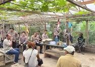 Ops Damai Cartenz Berbagi Kasih, Salurkan Bansos dan Layanan Kesehatan bagi Warga Pelosok Timika