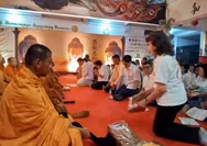 Yogyakarta, Rumah Damai: Ribuan Mil dari Thailand, Pengorbanan Langkah Kaki Menuju Borobudur