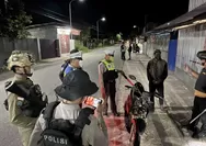 Satgas Ops Damai Cartenz dan Polres Nabire Amankan Senjata Tajam Saat Razia Malam