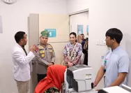Kolaborasi Kemanusiaan, Polda Riau Gelar Bakti Sosial Kesehatan Operasi Katarak Gratis