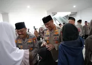  Revitalisasi Masjid Panggilan Sujud, Wakapolri Santuni Pukuhan Anak Yatim
