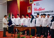 Lantik Pengurus PMI Bengkulu, JK Tekankan Peran Kemanusiaan Tanpa Batas
