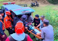 Menelusuri Goa Kalibbong Alloa di Pangkep, Enam Mahasiswa Dievakuasi Akibat Kelelahan