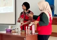 Aksi Nyata KKN Unhas di Benteng Gajah, dari Membuat Pengusir Nyamuk hingga Kompos Organik