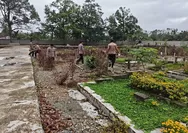 Gotong Royong Bersama Satgas Ops Damai Cartenz, Warga Mimika Rasakan Akses Pemakaman Lebih Baik