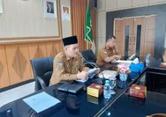 Sekretaris Daerah Provinsi Bengkulu, Herwan Antoni, memimpin rapat pembahasan dukungan offtaker untuk pembangunan Tempat Pengolahan Sampah Terpadu (TP