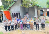 Kapolda NTT Salurkan Bantuan untuk Korban Gempa di Ngada, Polri Hadir Ringankan Beban Warga