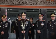 Polda Bali Kirim 5 Truk Bantuan untuk Korban Bencana Alam di NTT