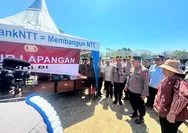 Polri Perkuat Penanganan Gempa NTT, Kapolri Tinjau Lokasi Terdampak dan Serahkan Bantuan