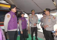 Polri Hadirkan Kepedulian, Berikan Trauma Healing bagi Pengungsi Gempa di Maumere
