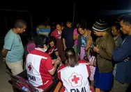 Tim Medis PMI tak Kenal Waktu Berikan Layanan Kesehatan Pengungsi