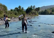 Menembus Jalan Terjal,, Kapolres Nagekeo Salurkan Bantuan Kapolda NTT Warga Terdampak Gempa