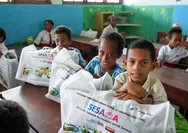 Bahagia Itu Sederhana: Lihat Senyum Bilha dan Teman-Teman di Doromena Saat Terima Bantuan SESAMA dari Pertamina